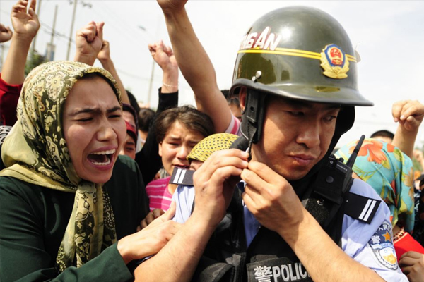 Çin baskısı Doğu Türkistan'ı savaşa zorluyor