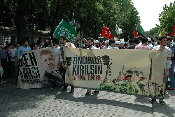 İstanbul'da 'Büyük Ayasofya Yürüyüşü''