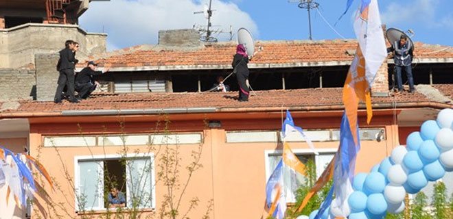 Başbakan'ın mitinginde olay