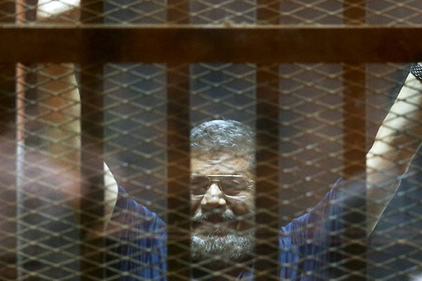 Muhammed Mursi oğlu ile görüştü