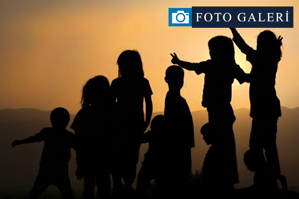 Suriyelilerin çadırlardaki zorlu yaşamı