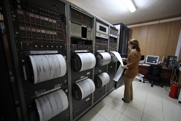 Japonya'da 5,6 büyüklüğünde deprem