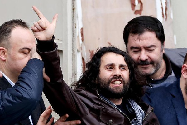 kadın kadın hakkında bilgiler ve son haberler