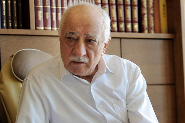 Gülen, dökülüyoruz dedi; cenneti vaadetti