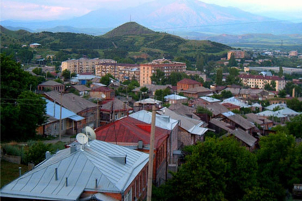 Ahıskalı 600 aile Kars'a getiriliyor