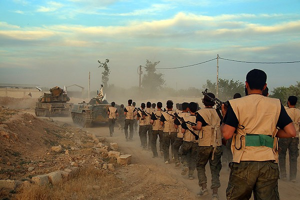 Muhaliflerden Doğu Guta'da gövde gösterisi