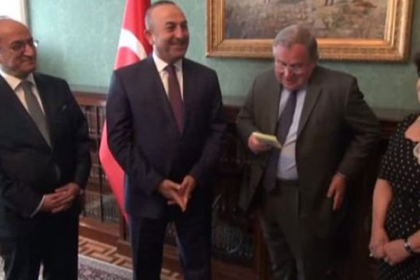 İngiliz milletvekili Türk vatandaşı oldu