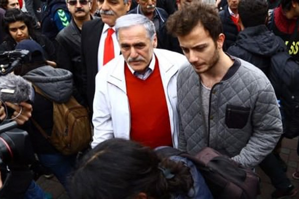 Eylemci genci CHP'li vekil serbest bıraktırdı