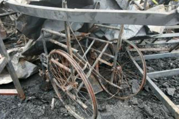 Huzurevinde yangın: 38 ölü