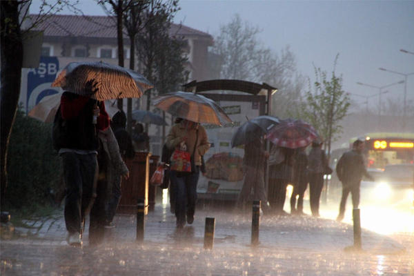 Yurdun yarısına sağanak uyarısı