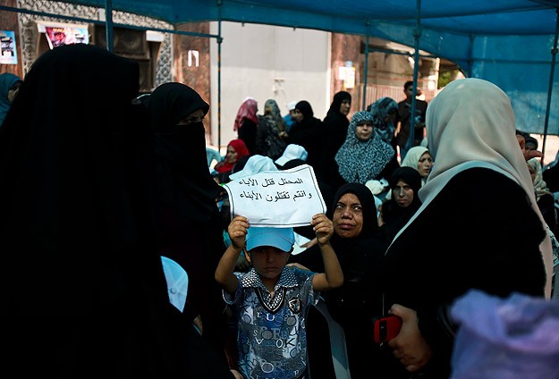 Gazzeli yetimlerden eylem