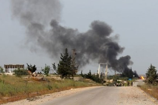 Esed Türkmenlere saldırdı