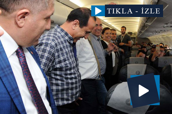 Hakkari'ye ilk uçak böyle indi