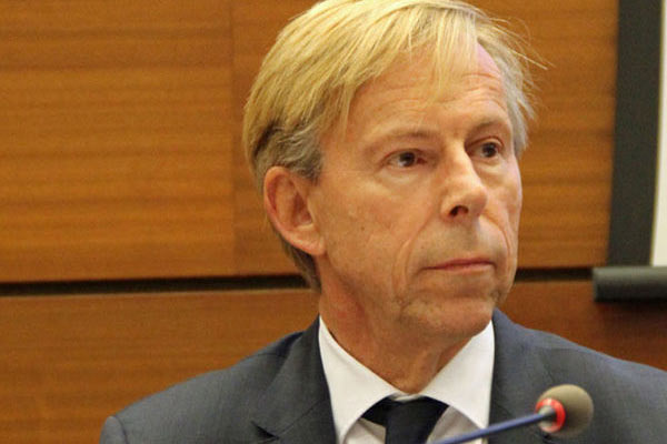 Çocuklara taciz işinden etti