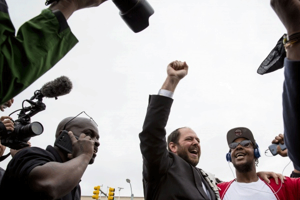 Polisler cinayetle yargılanacak