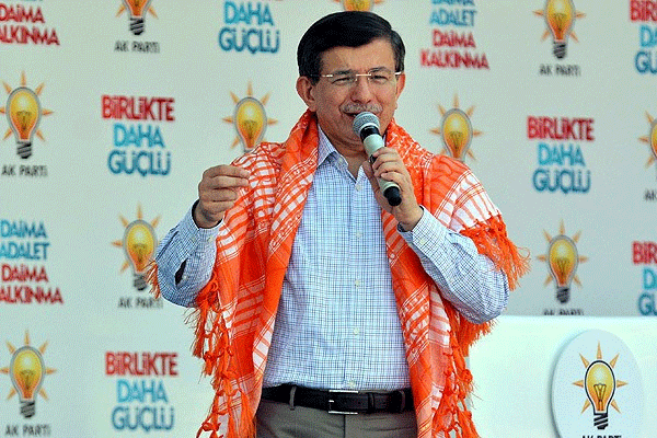 Davutoğlu: Tek hedefleri var AK Parti'yi durdurmak