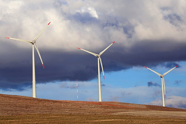 Partiler 'yeşil enerji'de birleşiyor