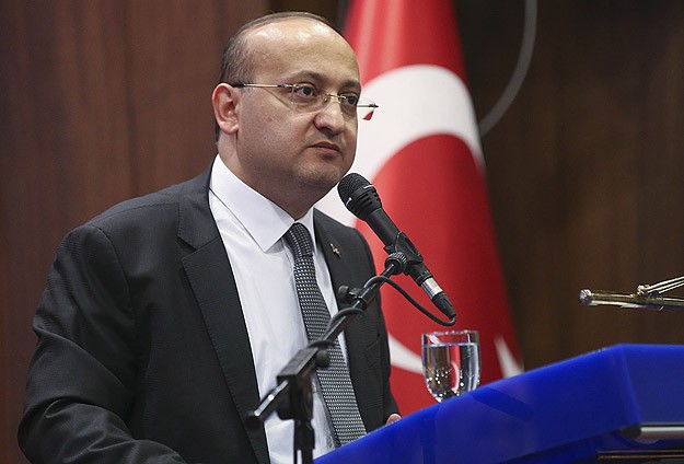 Yalçın Akdoğan: ''Yılanın başını koparmak gerekiyor'' dedi.