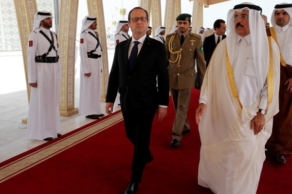 Hollande anlaşma için Doha'da