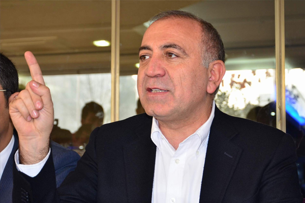 CHP'nin seçim bildirgesi Davutoğlu'na gönderildi