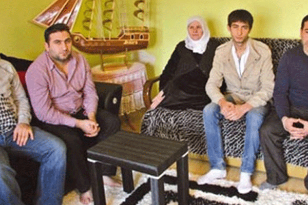 Polis dayağı işkenceye girmedi