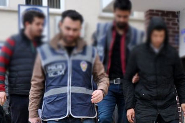 KPSS operasyonunda 4 TRT çalışanı tutuklandı