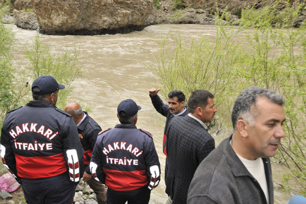 Hakkari'de kayıp 5 kişiye ulaşıldı
