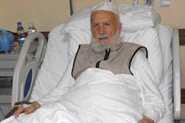 Yeğin, AK Parti'ye oy vermek için İstanbul'a geldi