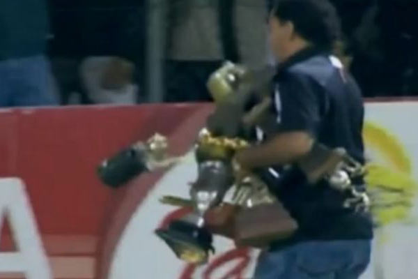 Futbol tarihine geçecek olay!