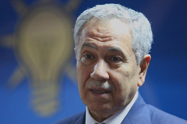 Arınç, Erdoğan'ı eleştirdi