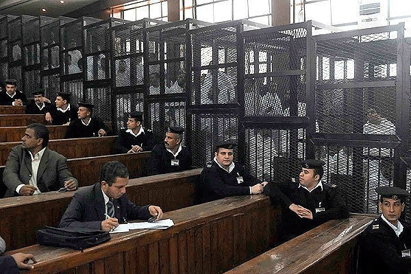 Mısır'da 216 kişi askeri mahkemede yargılanacak