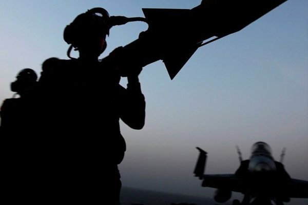 IŞİD militanı 'selfie' paylaştı, ABD havaya uçurdu