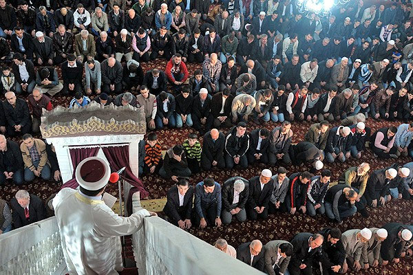 Cuma hutbesinin konusu 'ırkçılık'