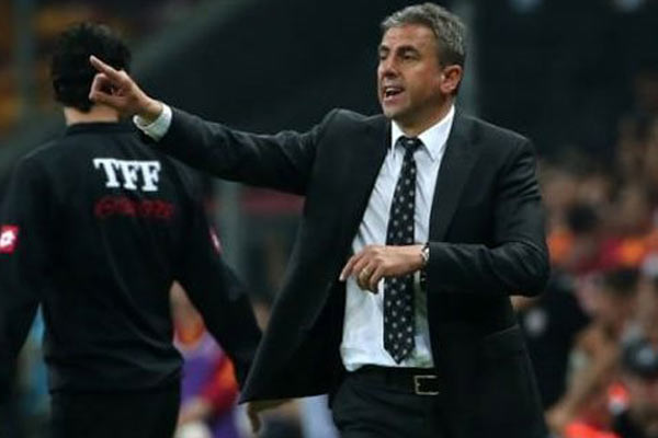 Galatasaray iki transferi bitirdi iddiası!