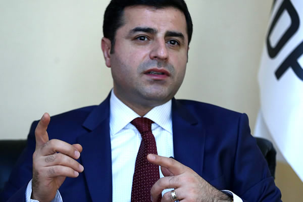 Demirtaş, Cumhurbaşkanı'na sert çıktı