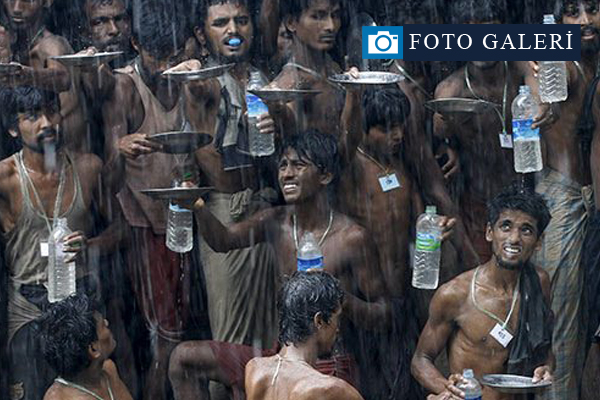 Arakanlı Müslümanlar yağmur suyu içiyor