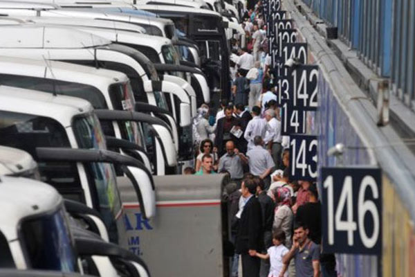 Otogarlarda seçim hareketliliği