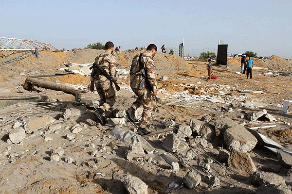 İsrail Kassam Tugayları'na ait askeri sahaları bombaladı