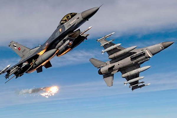 Türk jetlerine Suriye'den taciz