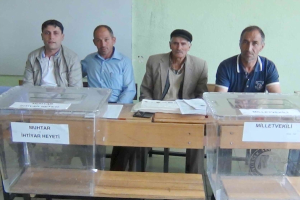 Köyde sandıklar boş kaldı