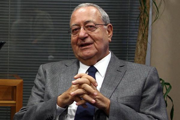 Mehmet Barlas'tan ilk yorum