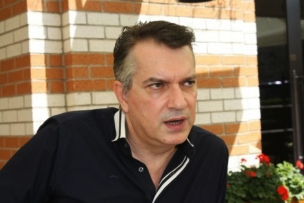 Hakan Bayrakçı mesleği bırakacak mı?