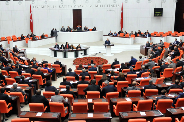 Meclis'in renkli ve ilginç isimleri