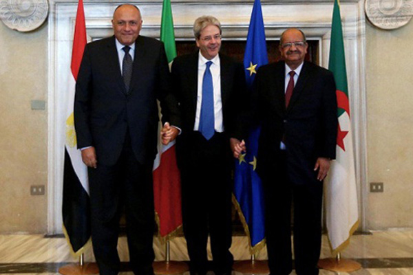 Kahire'de üçlü 'Libya' zirvesi