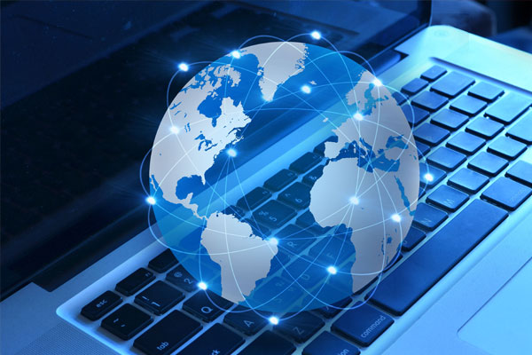 Seçimler internetten takip edildi