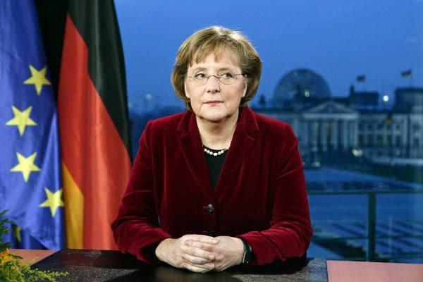 Merkel: Rusya ile işbirliği yapmalıyız