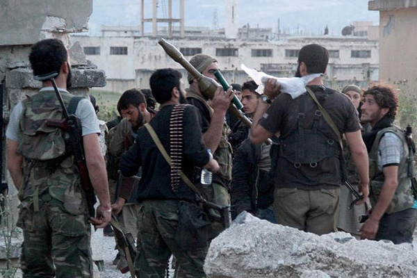 Suriyeli muhalifler en büyük 2. üssü aldı