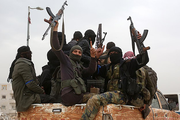 Muhalifler Esed'in bakanını kaçırdı