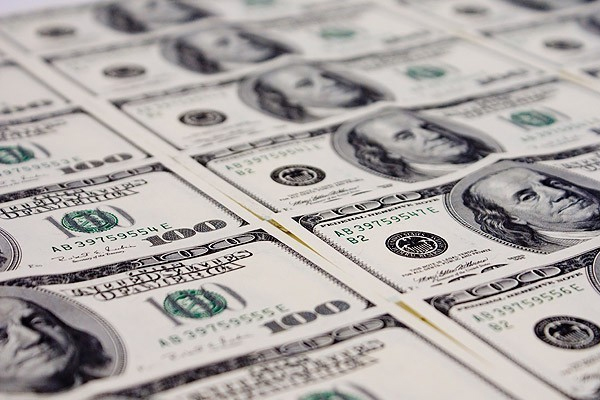 Nisan'da cari açık 3,4 milyar dolar