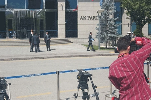 AK Parti'den  yasak